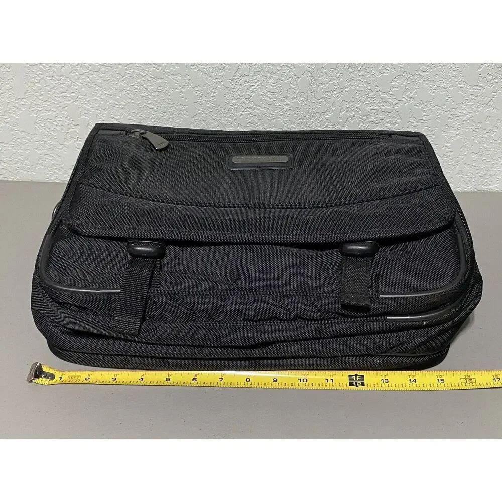 Kenneth Cole New York Briefcase Messenger Laptop Black Soft Padded Carry All